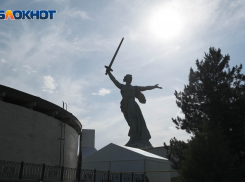 «Танцы на костях»: жители Волгоградской области возмущены концертом на Мамаевом Кургане