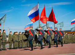Под Волжским открылась серия трехдневных сборов «Уроки мужества» для восьмиклассников