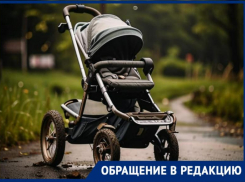 Подростки справили нужду в детскую коляску волжанки, оставленную в подъезде дома