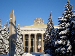 Живописные «Зимние узоры» покажет ДК «ВГС» Волжского  