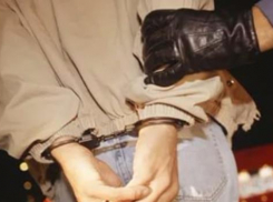 Волжские подростки – рецидивисты совершили налёт на ларёк