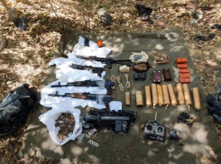 В Волгограде обнаружили тайник с оружием ОПГ Владимира Кадина