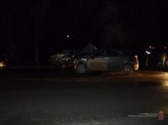 В Средней Ахтубе два автомобиля вылетели в кювет: есть пострадавшие