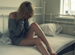 Двое волгоградцев изнасиловали девушку на глазах у ее матери и ребенка