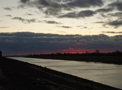 Фильм ужасов: страшной красоты закат сфотографировала волжанка