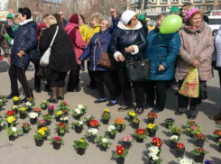 На площади, которую просили для пикета сторонники Навального в Волжском, организовали экологический митинг