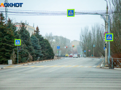 Водитель автобуса «уронил» пассажирку на остановке в Волжском