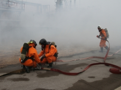 Спасатели ликвидировали последствия ЧП на «Волжском Оргсинтезе»