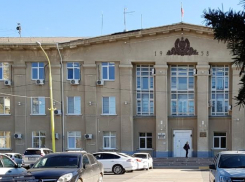 На заправку автомобилей для депутатов Волжский потратит 446 тысяч
