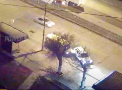 Автомобилист подрезал маршрутное такси: видео ДТП в Волжском