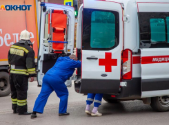 В Волжском сбили 4-летнего ребенка и его мать, водитель скрылся: подробности аварии