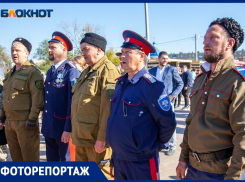 «Смешались в кучу кони, люди»: в Волжском проходит VII Константиновский фестиваль