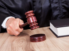 Волжский суд пресек аферу сына лишить отца квартиры 