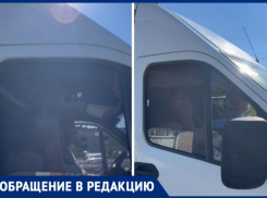 Показывала факи и ударила дверью: в Волжском случился скандал в маршрутке