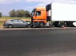 В ДТП под Волгоградом по вине пенсионера пострадали 4-летняя и годовалая девочки