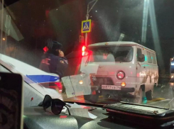 В Волжском на перекрестке сбили пешехода: фото