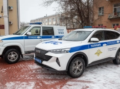 В Волжском полиция проводит рейды в общественных местах