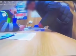 В Волжском отец 15-летнего водителя пытался откупиться от ДПС