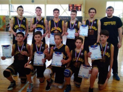 Волжские баскетболисты взяли бронзу чемпионата области