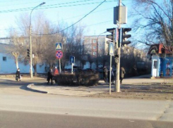 Волжане опасаются переходить проезжую часть из-за неработающих светофоров