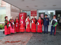 В Волжском прошёл праздник в честь Жён-мироносиц 