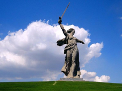 Волжане проголосовали за Родину-мать - памятник в списке фаворитов на размещение на новых купюрах