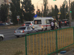 Школьница попала под колеса иномарки прямо на «зебре» в Волжском 
