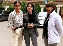 Девушка-удача отказалась от автомобиля