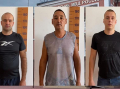 В Волжском задержали троих мужчин, пытавшихся «обнести» квартиру