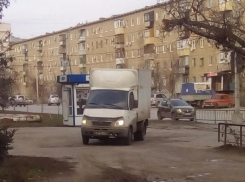 Ограждения не спасают от хамства автолюбителей, - волжанин Дмитрий Михайлов