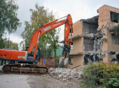 В Средней Ахтубе «взялись» за самовольные постройки