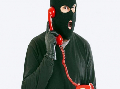 Полмиллиона рублей за ночь попали в руки мобильным аферистам в Волжском