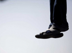 50-летний волжанин повесился через три дня после кодирования