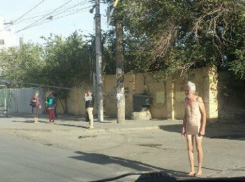 В соцсетях разгорелся скандал из-за фото пожилого нудиста в Волгограде