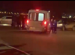 В Волжском сбили женщину, переходившую дорогу: видео от очевидцев