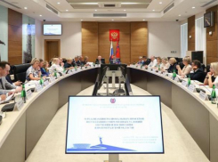 В областной Думе отчитались сколько денег потрачено на благоустройство образовательных учреждений региона