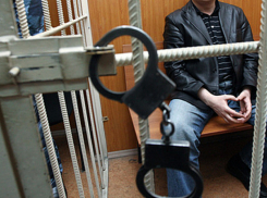 Под Волгоградом нетрезвый пенсионер готов был зарезать продавщицу ради сигарет
