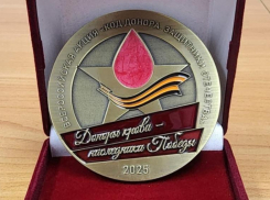 «Донорский светофор» загорелся красным: нужна помощь волжан