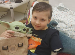 Потерявшего в ДТП ноги и руку 11-летнего волгоградца выписывают из больницы