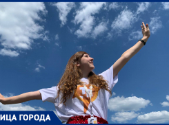 «Через страх и слезы»: волжанка выиграла грант «Территории Смыслов» на развитие своей школы журналистики