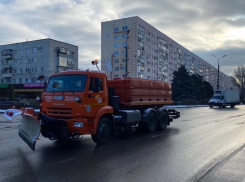 В Волжском обработаны ключевые улицы и путепроводы для предотвращения гололеда