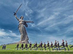 Волжане и волгоградцы более не хотят голосовать за изображение символа Родина-мать на 200 и 2000 купюрах