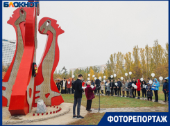 В День памяти жертв политических репрессий волжане почтили память погибших