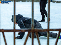 После падения с горки в Волгограде пострадали трое детей: СК выясняет, почему им не провели инструктаж и не оказали помощь