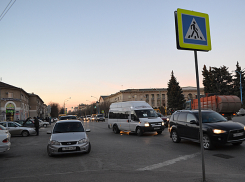 «Девятка» сбила молодого мужчину в Волжском