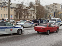 Стало известно состояние полицейского, получившего удар по голове монтировкой