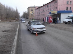 На севере Волгограда водитель «пятнадцатой» сбил женщину