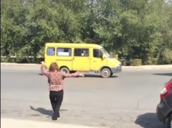 Босоногие танцы волжанки на «Спутнике» покорили YouTube