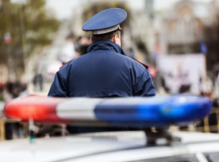 Женщина-водитель на «Рено Флюенс» не вписалась в поворот и врезалась в «Гранту»