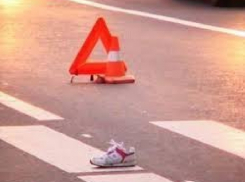 В Волгограде двое школьников попали под колеса авто